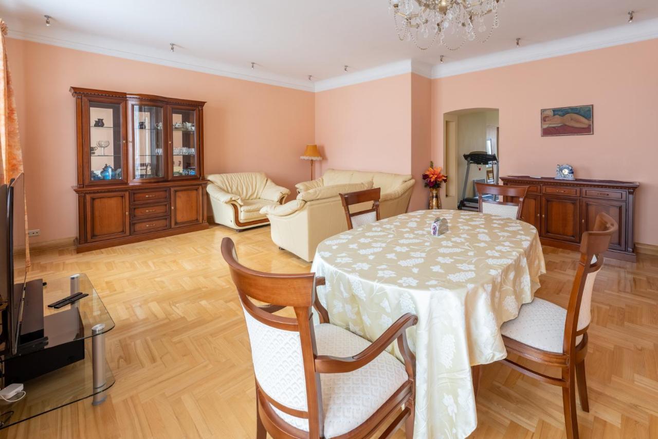 Dzīvoklis Happy Arka The Heart Of Old Town, Self-check-in, A-c, Car-parking, Balkony
