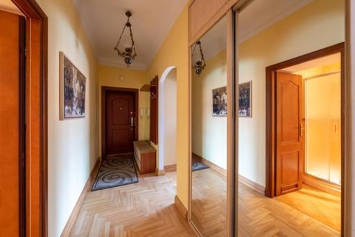 Happy Arka The Heart Of Old Town, Self-check-in, A-c, Car-parking, Balkony Dzīvoklis Vilnius